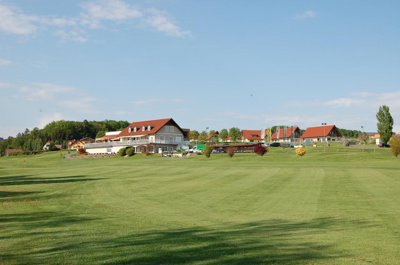 Golf Resort Kloech Buitenkant foto