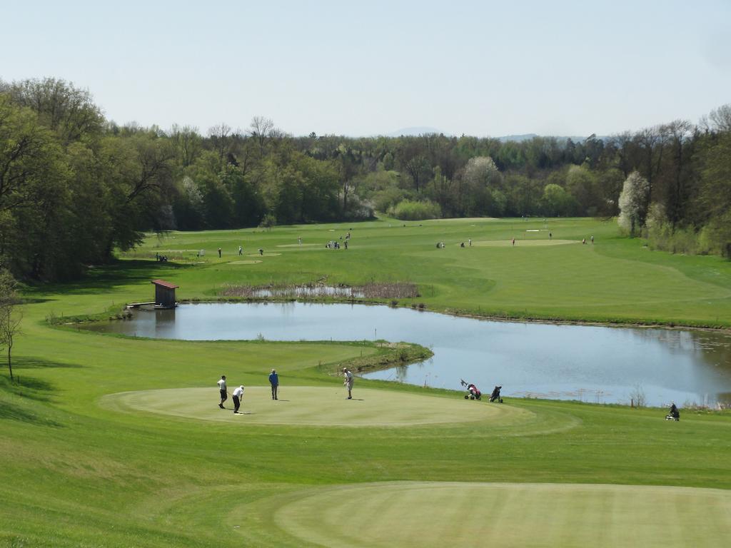 Golf Resort Kloech Buitenkant foto